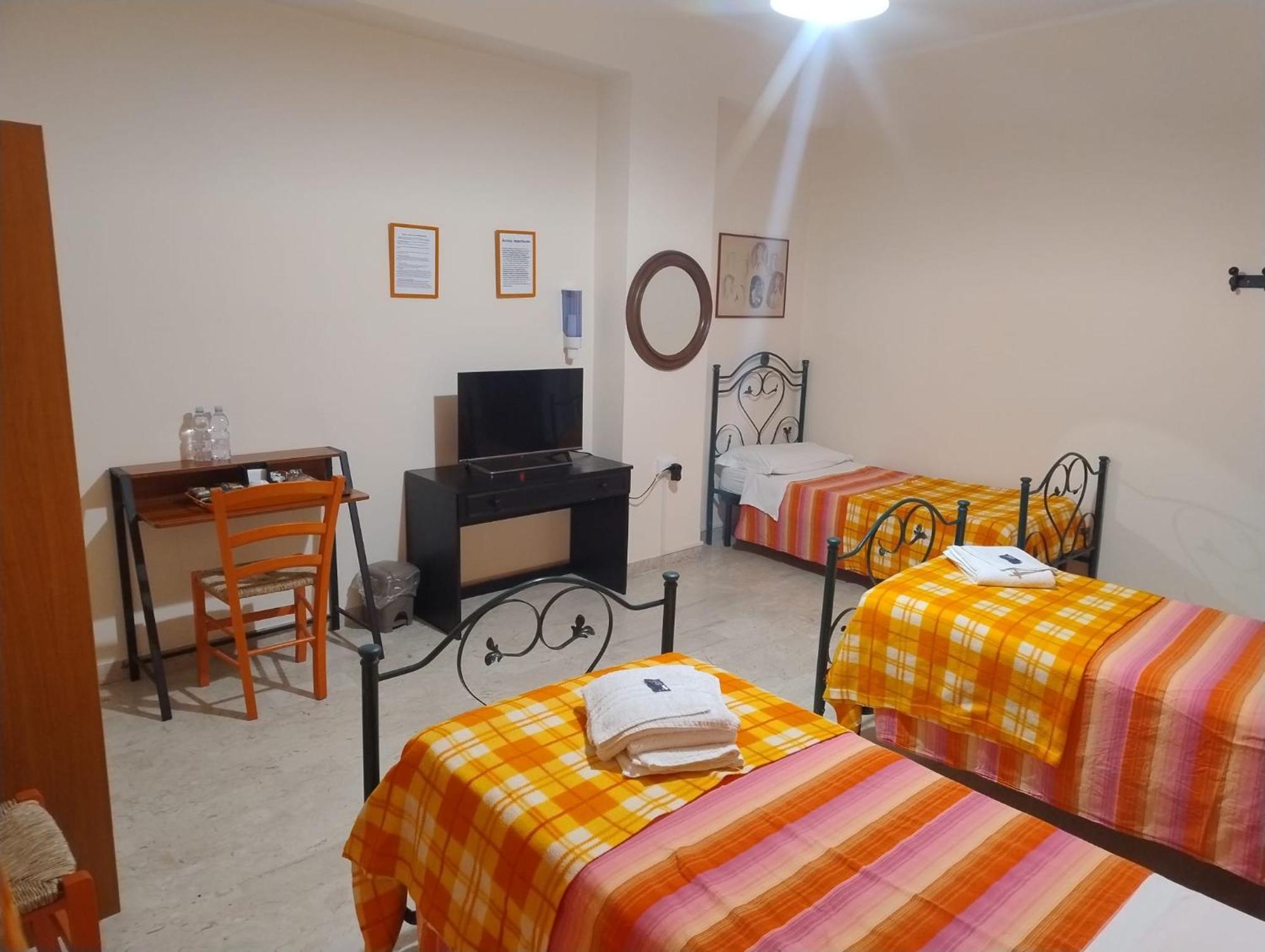 L'Attico Affittacamere B&B カタンザーロ エクステリア 写真
