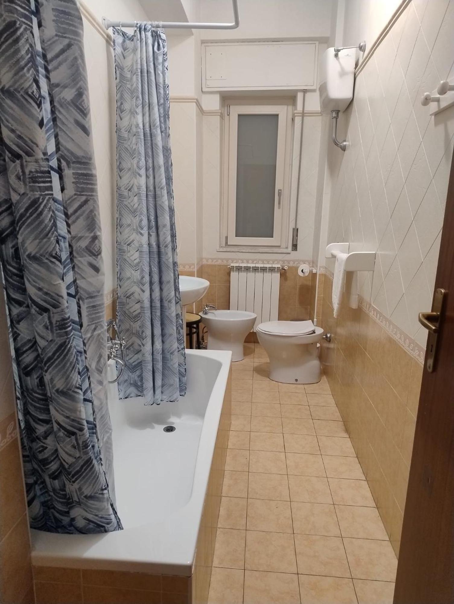 L'Attico Affittacamere B&B カタンザーロ エクステリア 写真