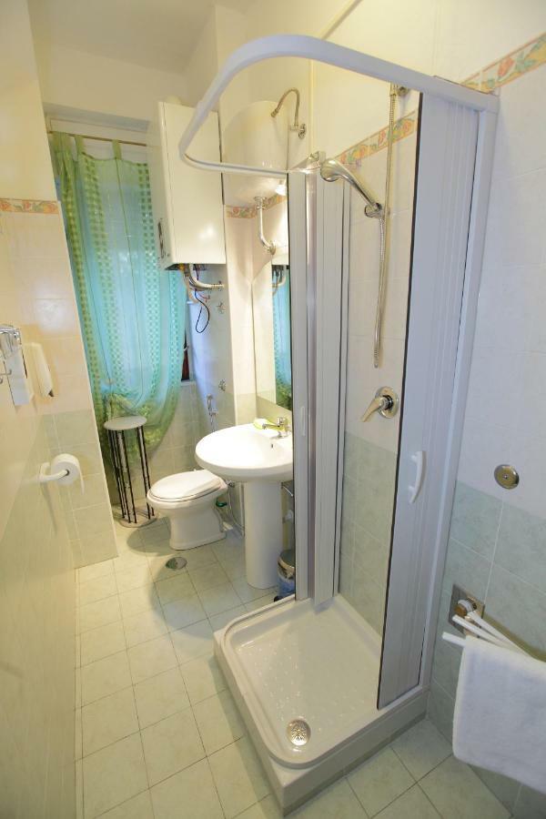 L'Attico Affittacamere B&B カタンザーロ エクステリア 写真