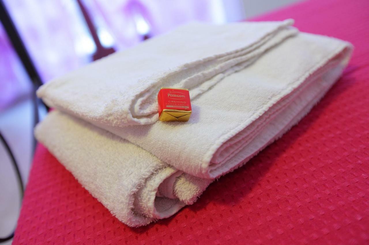 L'Attico Affittacamere B&B カタンザーロ エクステリア 写真